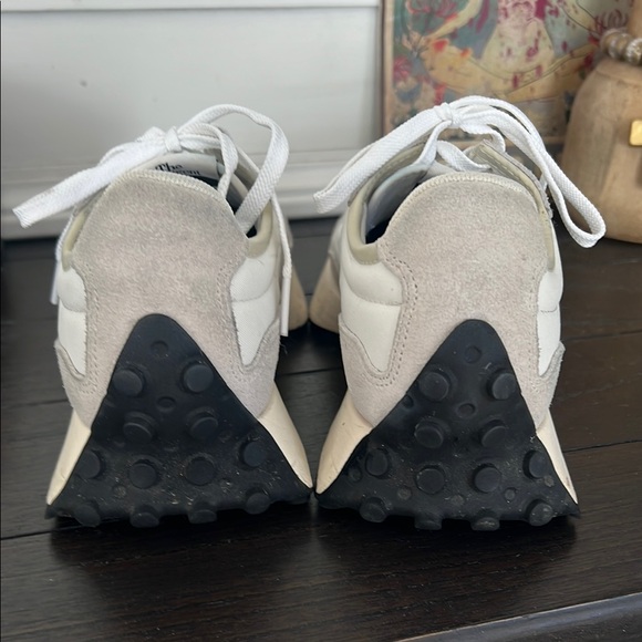 New Balance White and Black Retro Sneakers - Picture 3 of 3